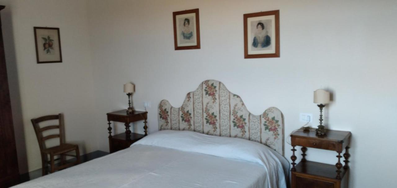 קסטיליאונצ'לו Agriturismo Podere Gianmaria מראה חיצוני תמונה